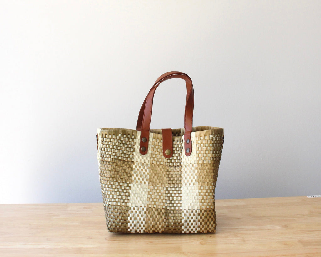 Gold & Beige Handwoven Purse by MexiMexi