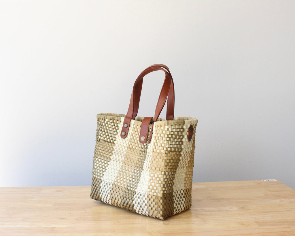 Gold & Beige Handwoven Purse by MexiMexi